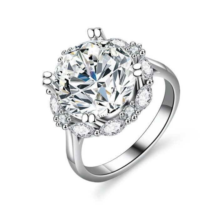 Moissanite Ring