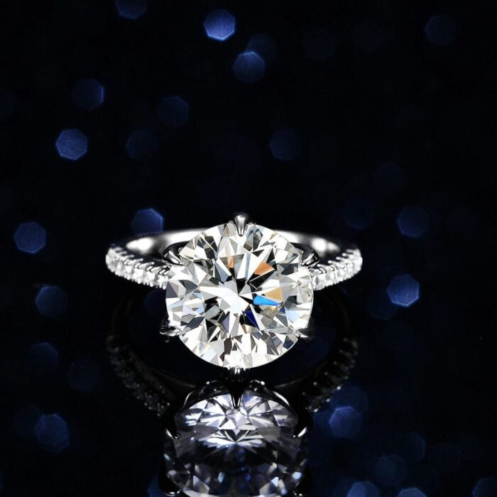 Moissanite Ring