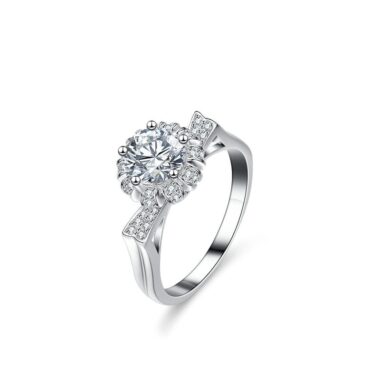 Moissanite Ring