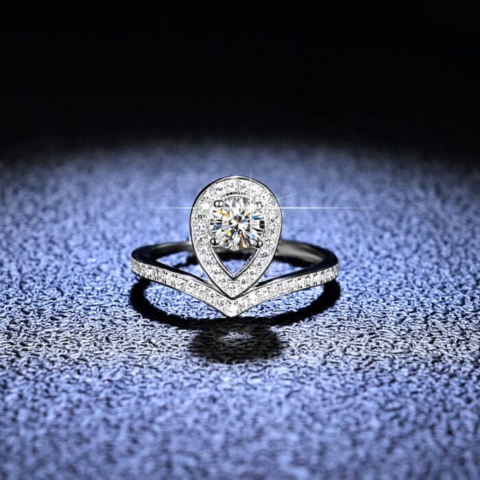 Moissanite Ring